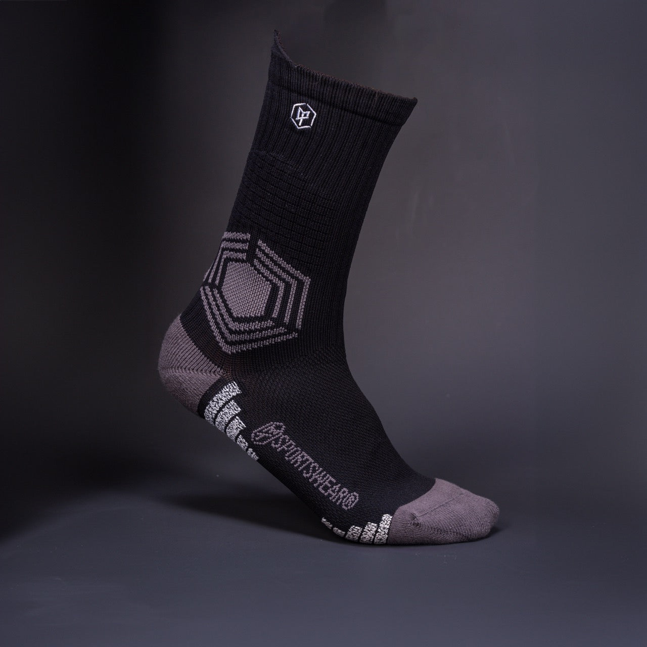 Six-dimensional protection basketball socks